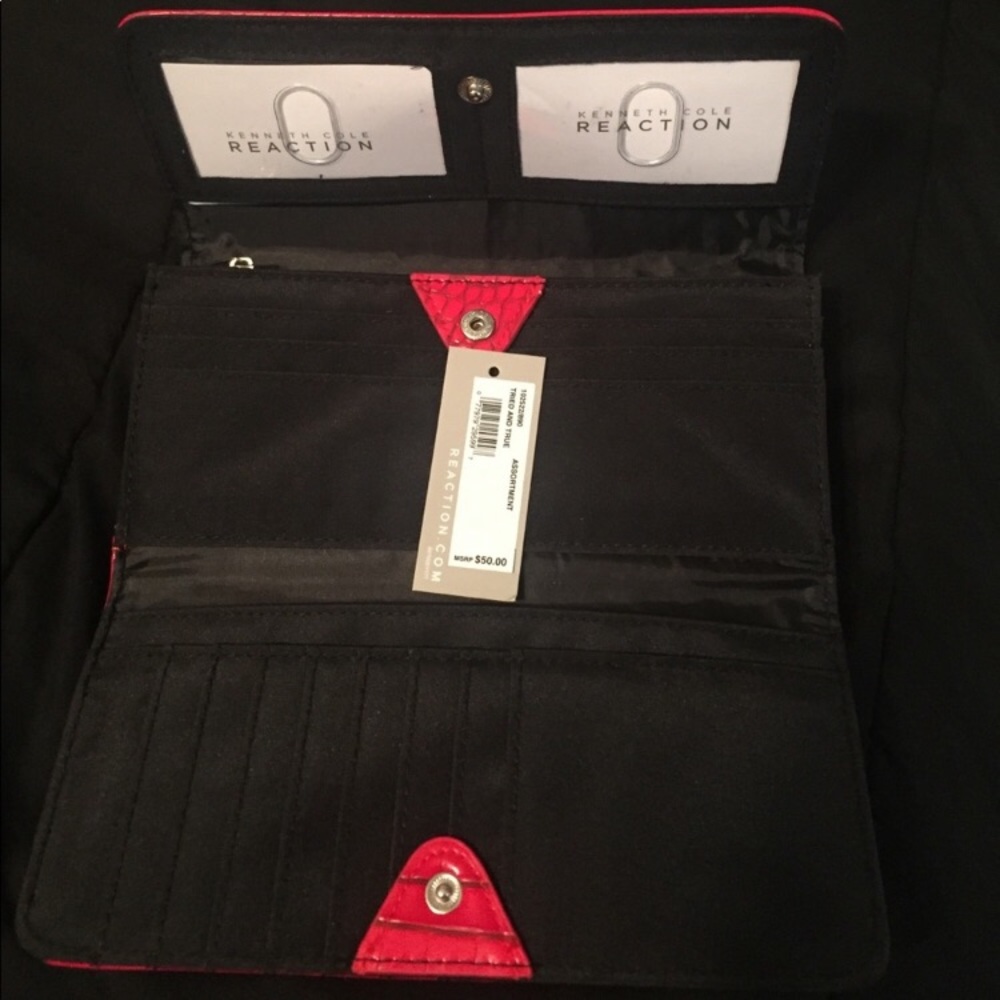 Kenneth Cole Wallet.